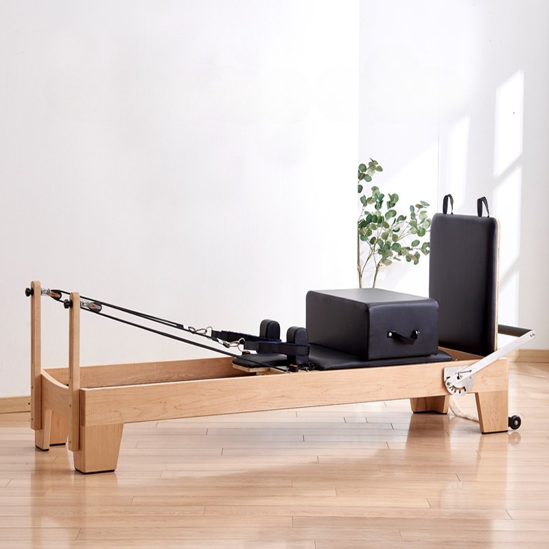 Classic Maple Core Pilates Reformer – Black